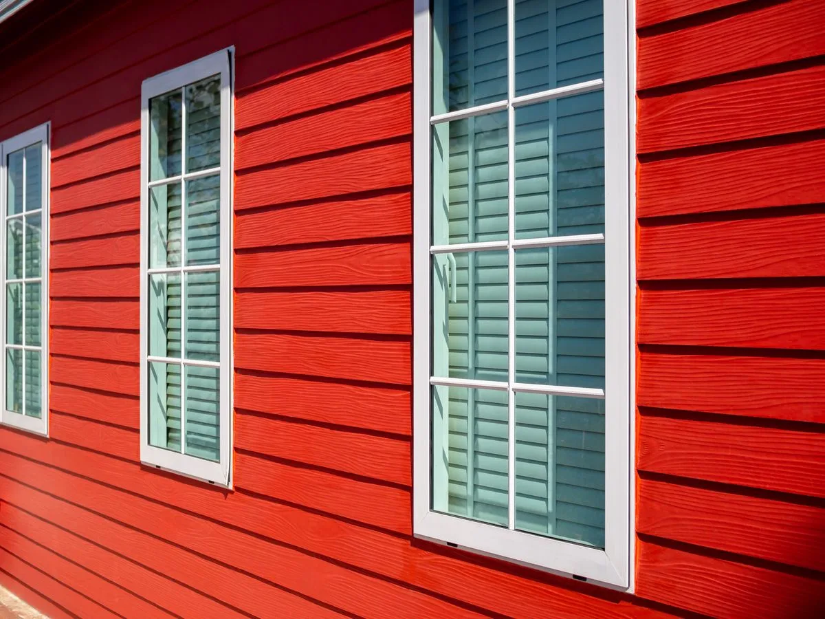 Vinyl siding on a house exterior | Nansemond River Roofing & Siding
